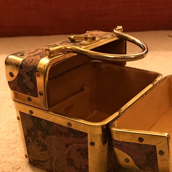 Tapestry Case/Purse - Picture 5 of 6